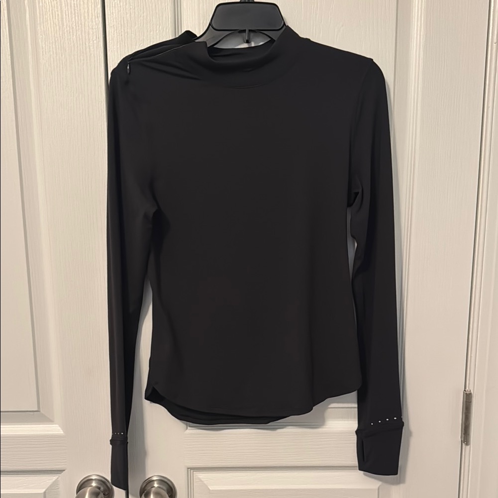 Lululemon Women’s Size 6 Black Long-Sleeve Mock Neck Top